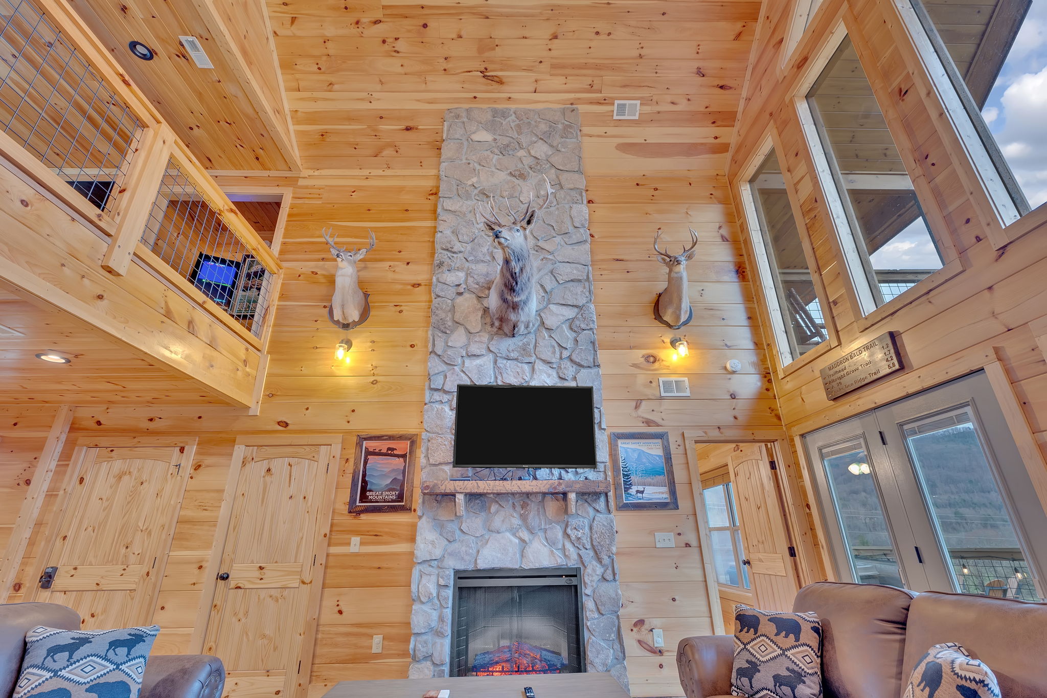 Smoky Woods Lodge photo 10