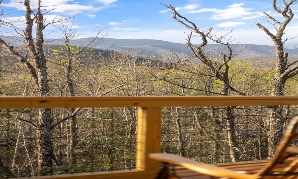 Trailhead Lodge #1 in the Smoky Mountains