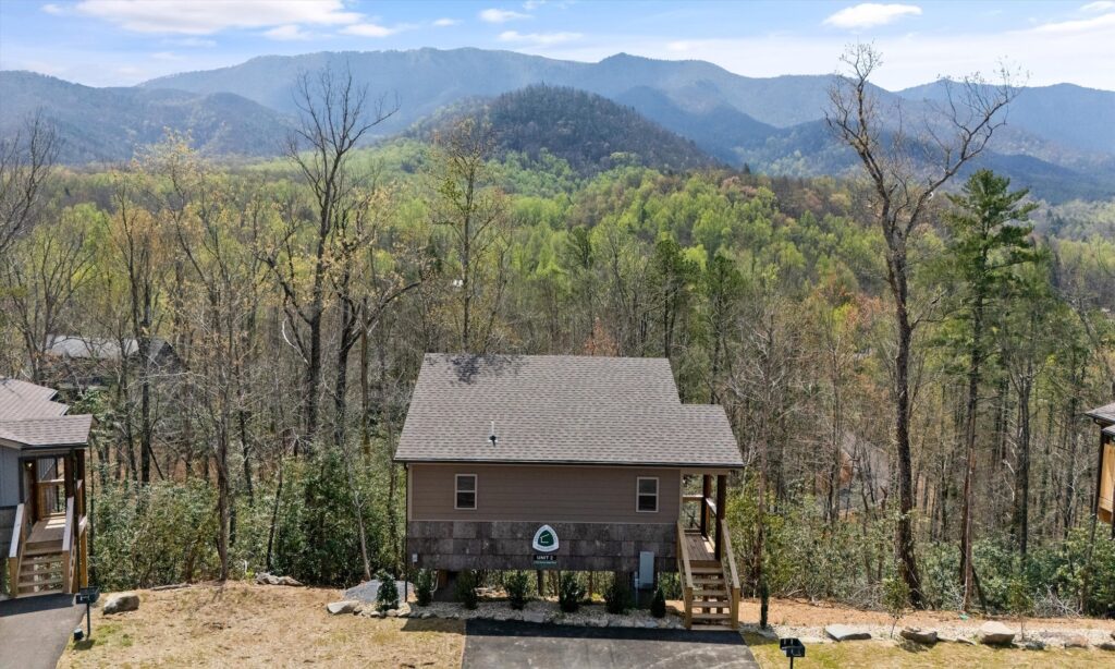 Trailhead Lodge #2 in the Smoky Mountains