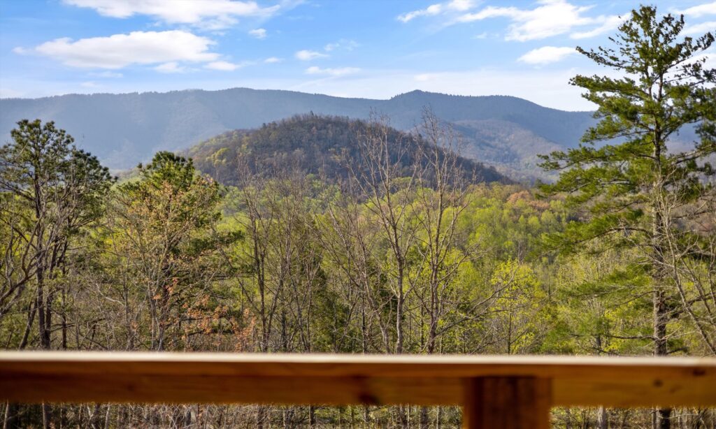 Trailhead Lodge #3 in the Smoky Mountains
