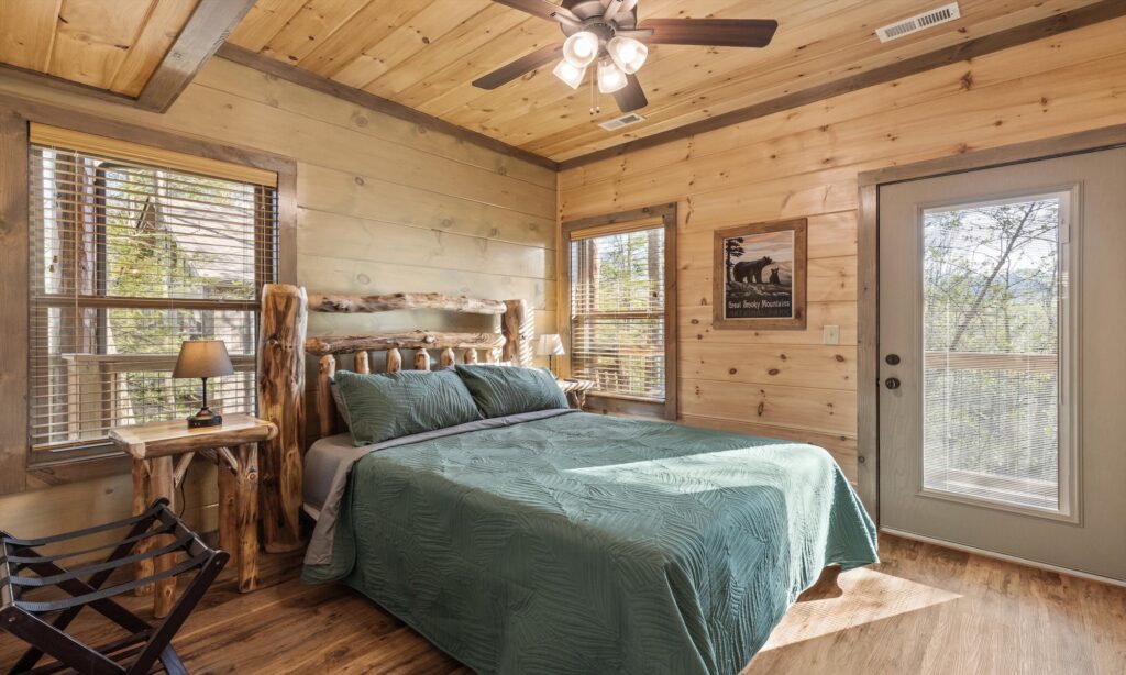 2 Queen Beds + Loft