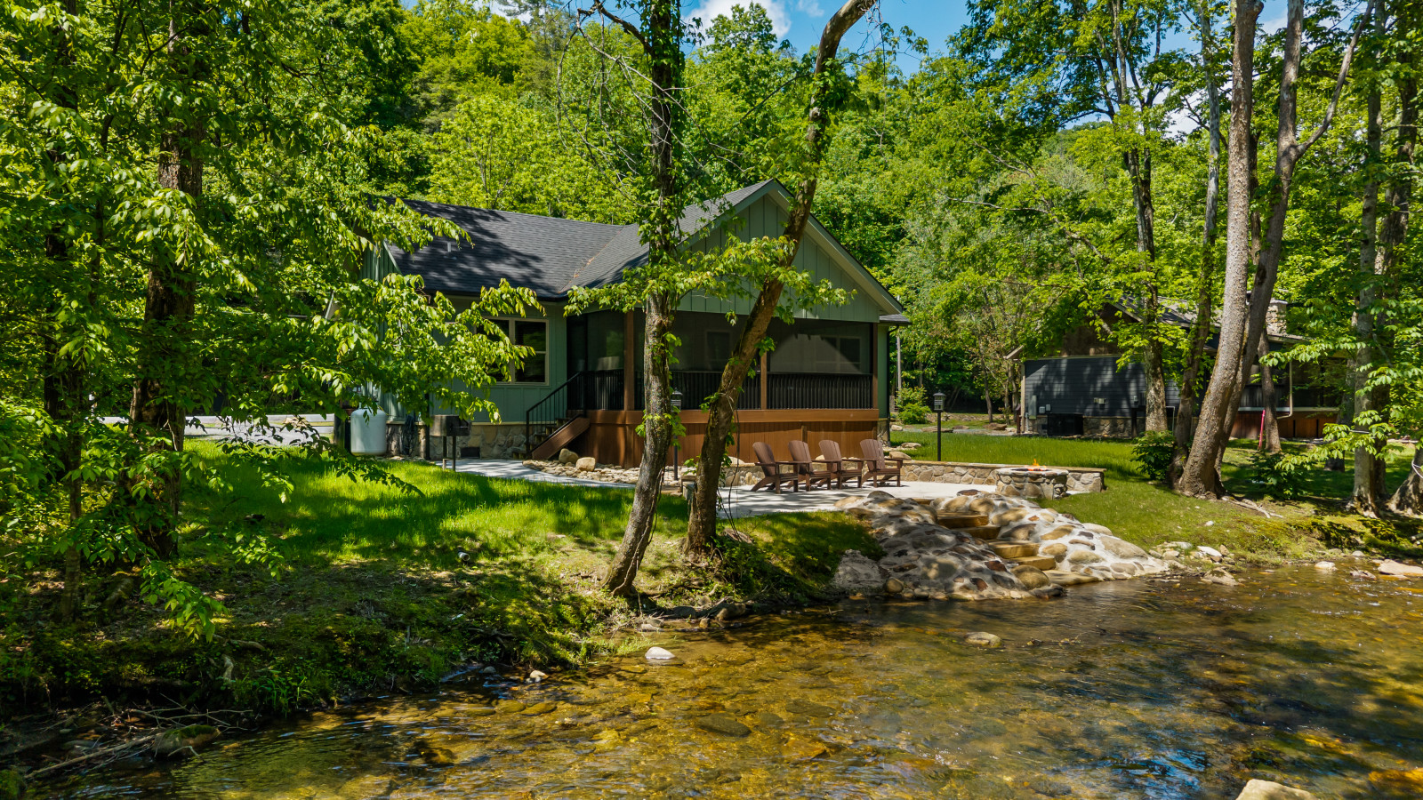Cozy Creek Cabin photo 1