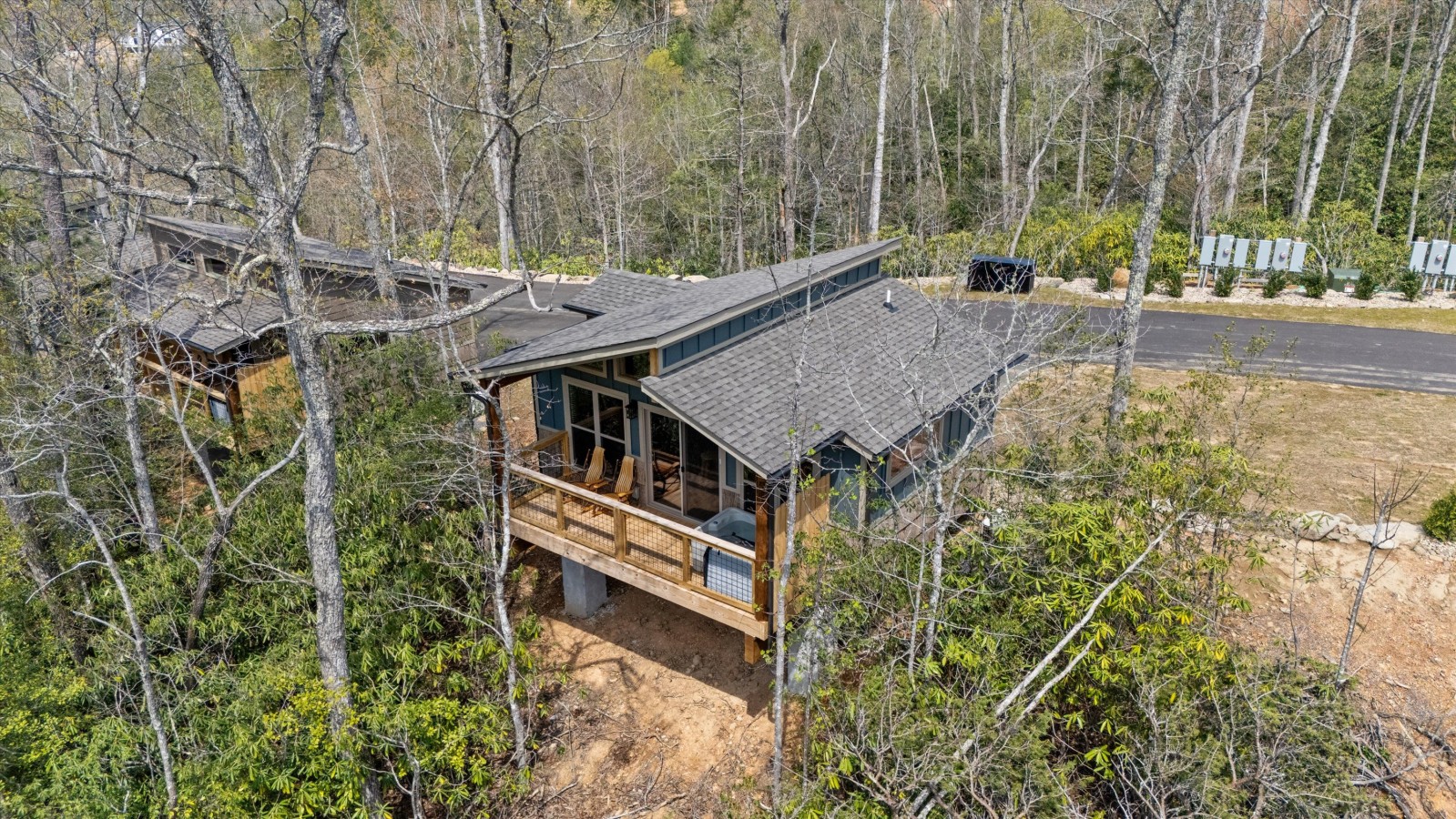 Trailhead Lodge #4